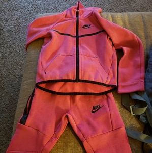 Nike sweatsuit